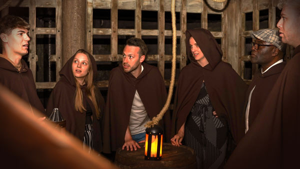 Audiences Making A Decision At The Gunpowder Plot Credit Tom Powell Photography.